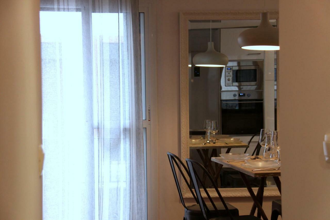 Alhóndiga Center Apartment Sevilla Bagian luar foto