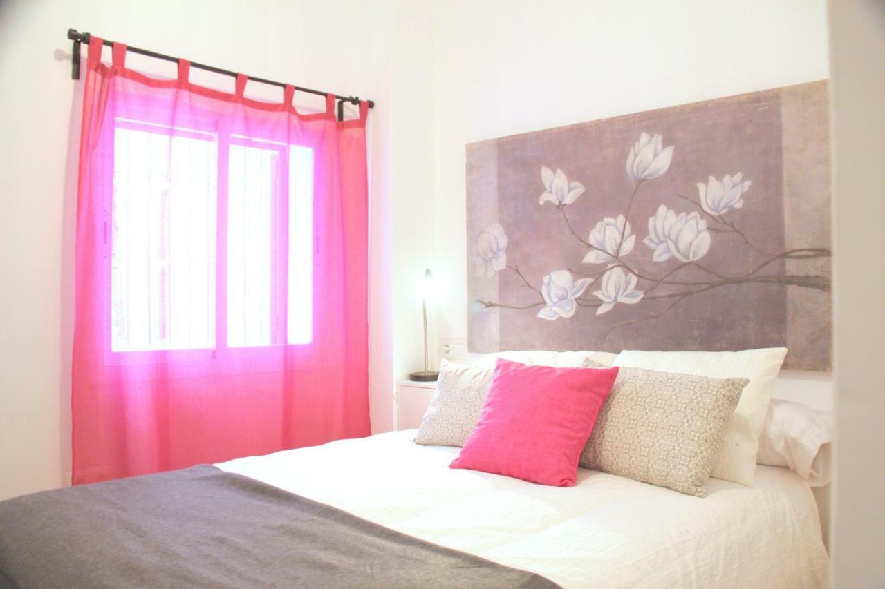 Alhóndiga Center Apartment Sevilla Bagian luar foto