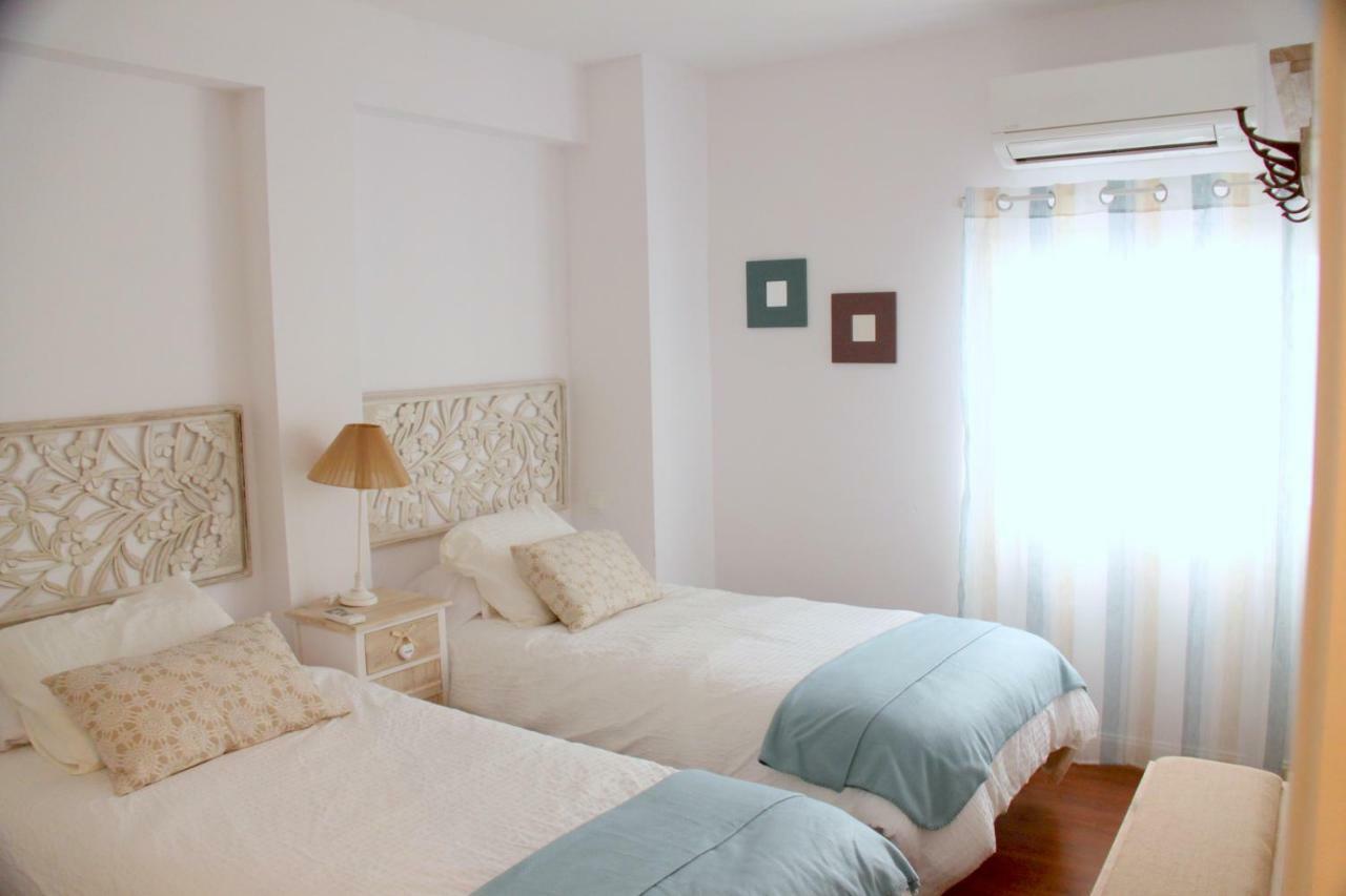Alhóndiga Center Apartment Sevilla Bagian luar foto